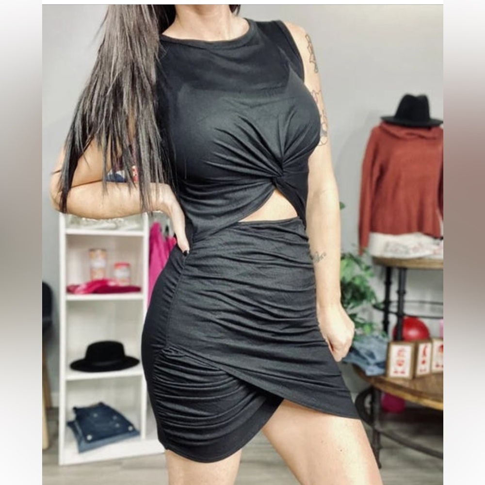 Black Keyhole dress